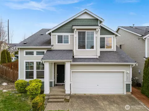2203 164th Ave E, Lake Tapps, WA 98391