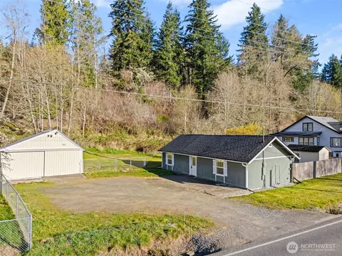 385 Elma Mccleary Rd, Elma, WA 98541