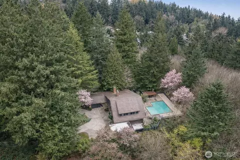 16521 NE 1st Pl, Bellevue, WA 98008