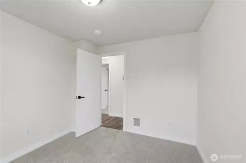 Bedroom - 21717 50th Ave E, Spanaway, WA 98387 photo 5 of 6