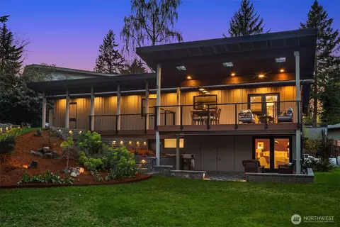 12211 SE 63rd Pl, Bellevue, WA 98006