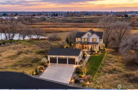19 Valley Rd NE #19, Moses Lake, WA 98837