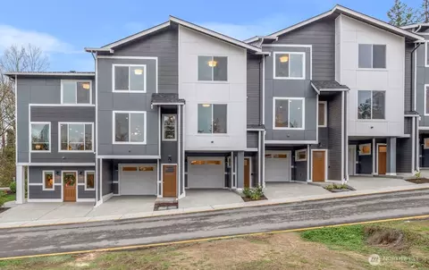 16823 Alder Way #J6, Lynnwood, WA 98037