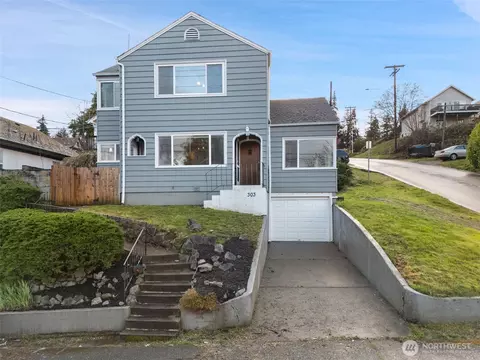 303 S Lafayette Ave, Bremerton, WA 98312
