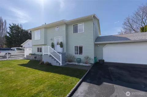 2837 Riviera Blvd, Malaga, WA 98828