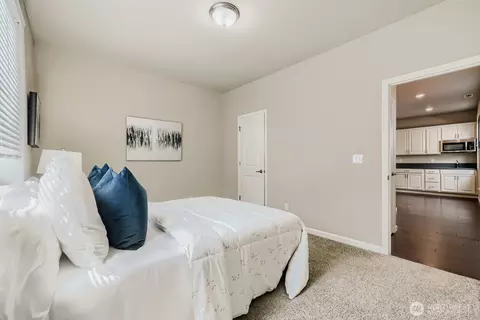 Bedroom - 4129 187th Pl SE, Bothell, WA 98012 photo 4 of 8