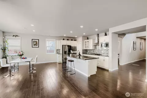 Kitchen - 4129 187th Pl SE, Bothell, WA 98012 photo 1 of 4