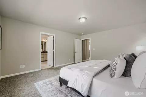 Bedroom - 4129 187th Pl SE, Bothell, WA 98012 photo 3 of 8