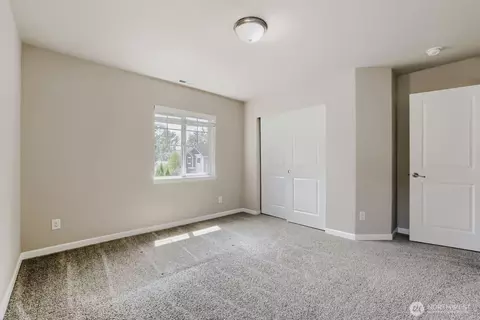 Bedroom - 4129 187th Pl SE, Bothell, WA 98012 photo 5 of 8