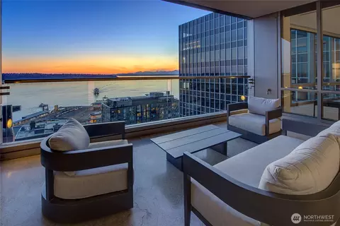 715 2nd Ave #1702, Seattle, WA 98104