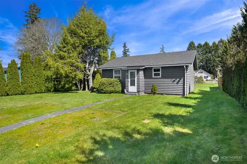 1056 Harrison Ave, Blaine, WA 98230
