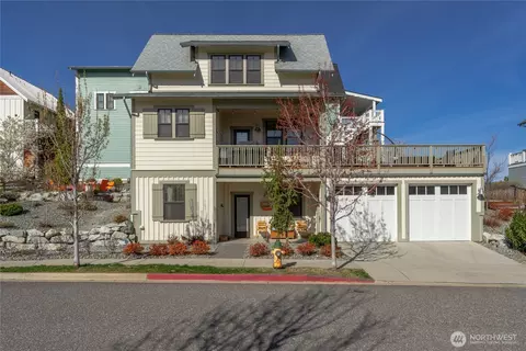 529 Porcupine Ln, Chelan, WA 98816