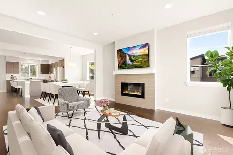 Living - 1325 Seattle Hill Rd #K6, Bothell, WA 98012 photo 2 of 5