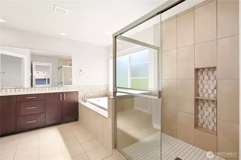 Bath - 1325 Seattle Hill Rd #K6, Bothell, WA 98012 photo 1 of 4
