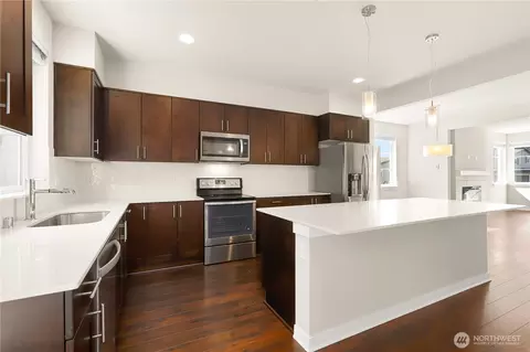 Kitchen - 1325 Seattle Hill Rd #K6, Bothell, WA 98012 photo 3 of 4