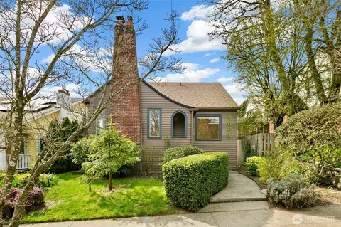 8053 Brooklyn Ave NE, Seattle, WA 98115