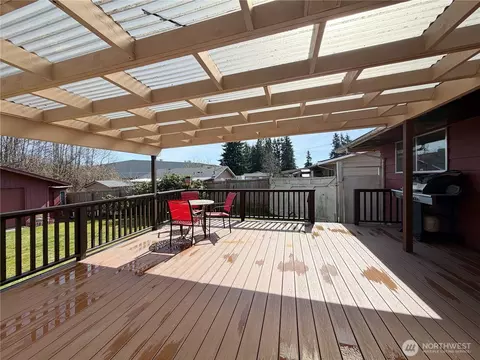 Exterior - 8825 Corbin Dr, Everett, WA 98204 photo 2 of 6