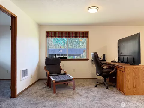 Other - 8825 Corbin Dr, Everett, WA 98204 photo 4 of 7