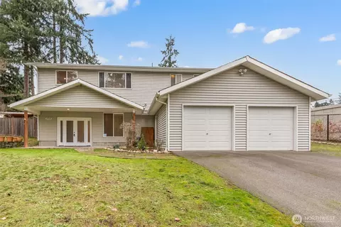 2718 S Star Lake Rd, Federal Way, WA 98003