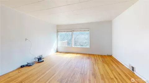 Living - 1803 Juniper, Oroville, WA 98844 photo 2 of 4