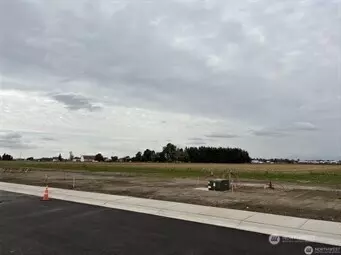 413 W 4th St, Everson, WA 98247