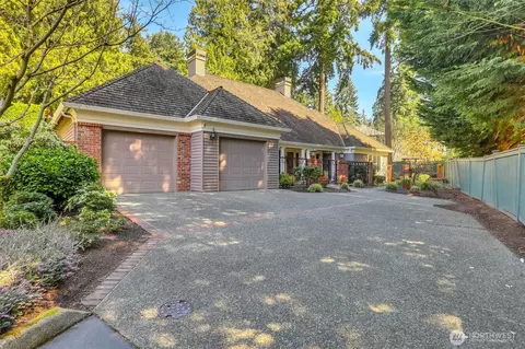 1434 108th Ave NE, Bellevue, WA 98004