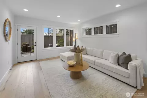 Living - 208 35th Ave E, Seattle, WA 98112 photo 3 of 3
