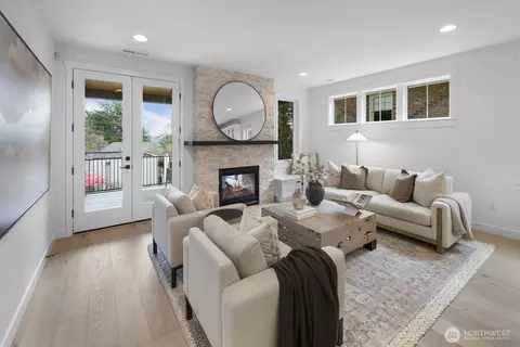 Living - 208 35th Ave E, Seattle, WA 98112 photo 1 of 3
