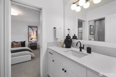 Bath - 208 35th Ave E, Seattle, WA 98112 photo 5 of 5