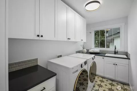 Other - 208 35th Ave E, Seattle, WA 98112 photo 6 of 9