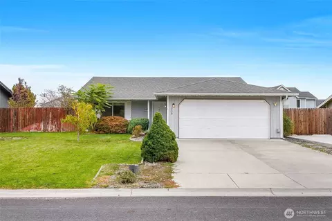 230 NE K St, Ephrata, WA 98823