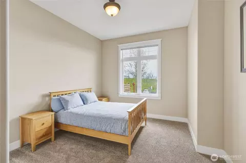 Bedroom - 167 Rawhide Rd, Walla Walla, WA 99362 photo 2 of 4