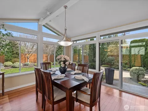 Dining - 8902 NE 178th St, Bothell, WA 98011 photo 1 of 2