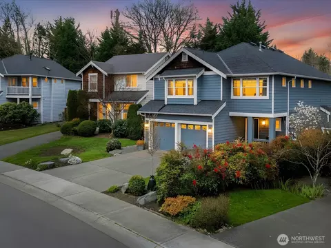 Exterior - 8902 NE 178th St, Bothell, WA 98011 photo 6 of 7