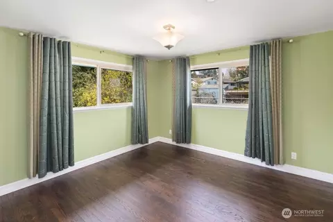 Bedroom - 226 Bridge Way, Everett, WA 98201 photo 2 of 4