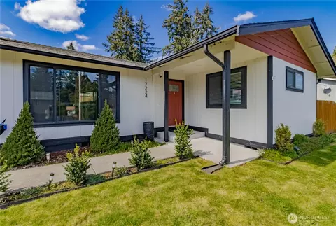 Exterior - 17224 E 10th Ave, Spanaway, WA 98387 photo 1 of 10