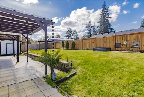 Exterior - 17224 E 10th Ave, Spanaway, WA 98387 photo 5 of 10