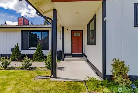 Exterior - 17224 E 10th Ave, Spanaway, WA 98387 photo 2 of 10
