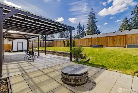 Exterior - 17224 E 10th Ave, Spanaway, WA 98387 photo 4 of 10