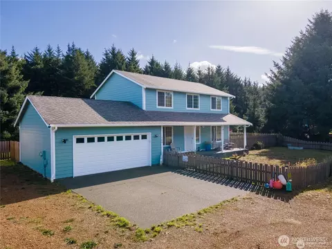 169 Ocean Blvd, Ocean Shores, WA 98569