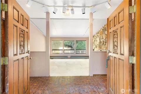 Entry Way - 23323 49th Ave SE, Bothell, WA 98021 photo 1 of 1