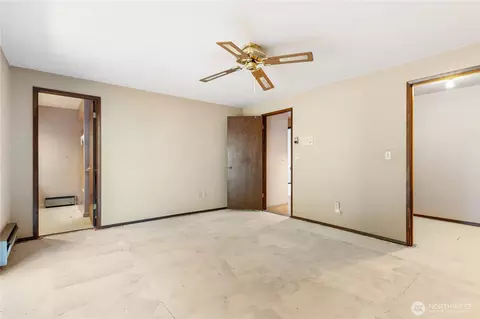Bedroom - 23323 49th Ave SE, Bothell, WA 98021 photo 1 of 1