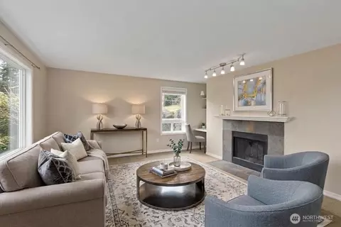 1760 W Sunn Fjord Ln #F-105, Bremerton, WA 98312