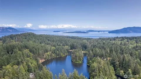 36 Coastline Dr, Orcas Island, WA 98245