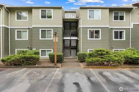 820 E Cady Rd #E204, Everett, WA 98203