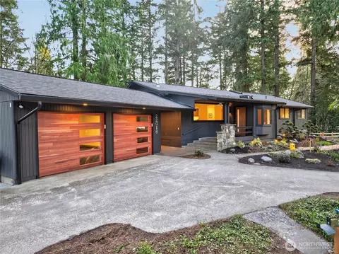 22016 Vine Rd, Brier, WA 98036