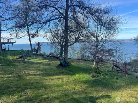 27 E Port Gardner Dr, Everett, WA 98206