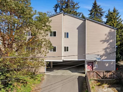 14344 N Stone Ave #32, Seattle, WA 98133