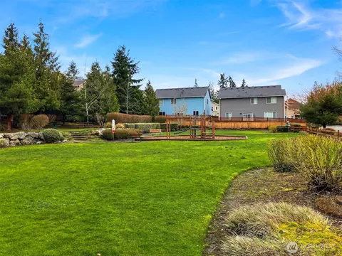 Exterior - 17002 16th Dr SE, Bothell, WA 98012 photo 4 of 5