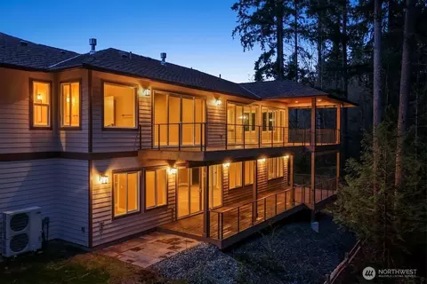 12009 SE 81st Ln, Newcastle, WA 98056